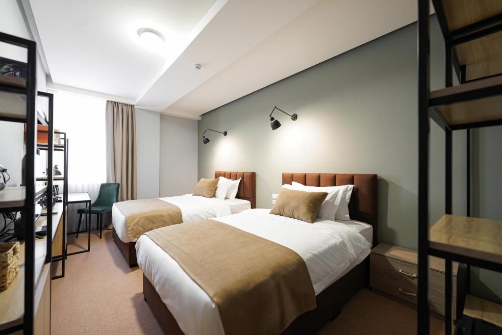 Felinger Concept Hotel - Tap to explore photos