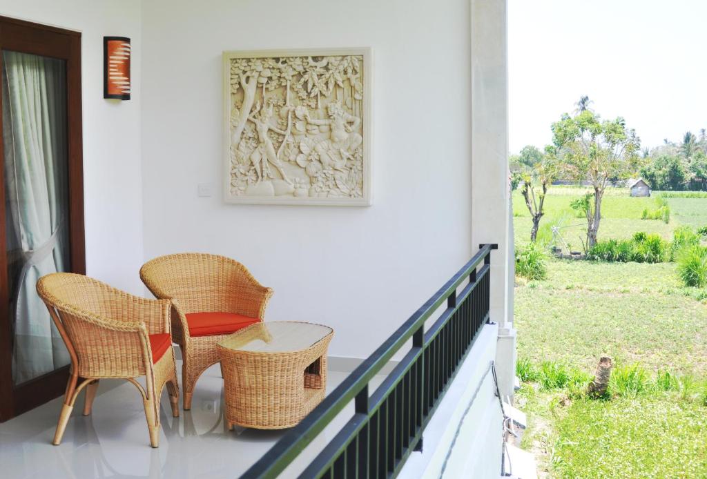 d'Sawah Amed Homestay & Warung photo 2