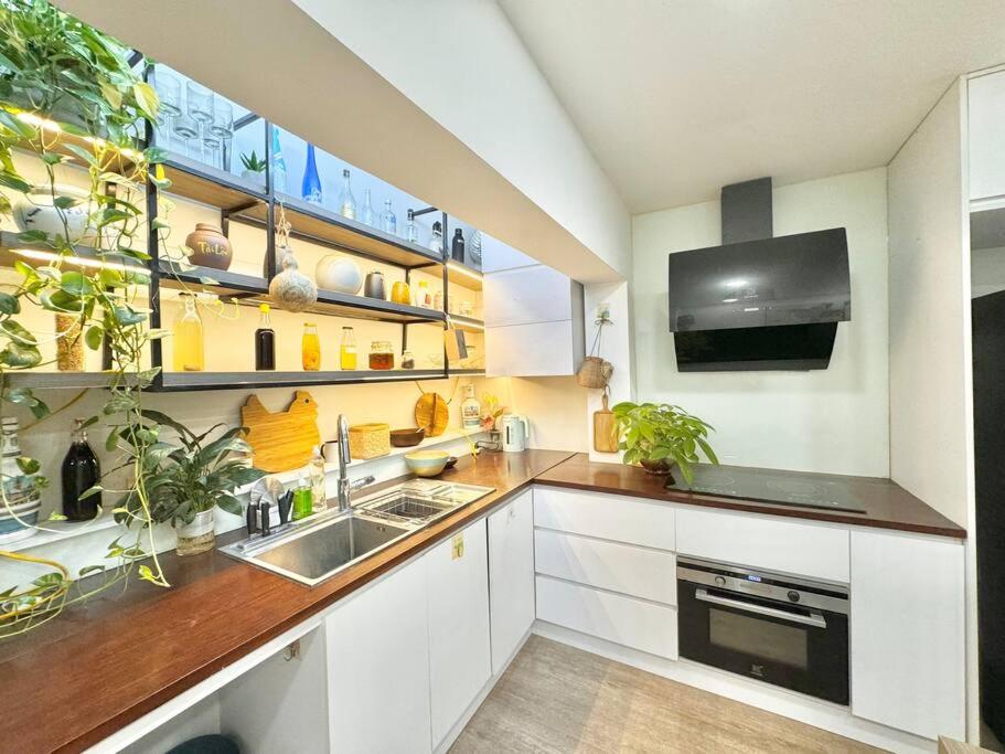 Stylish &Modern home-Super location-Hoan Kiem lake