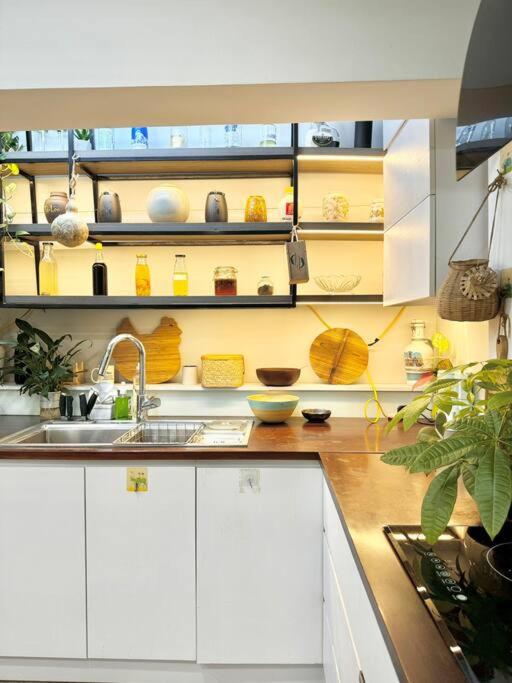 Stylish &Modern home-Super location-Hoan Kiem lake