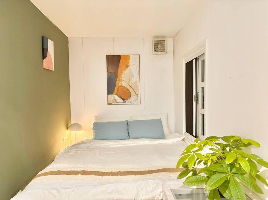 Stylish &Modern home-Super location-Hoan Kiem lake