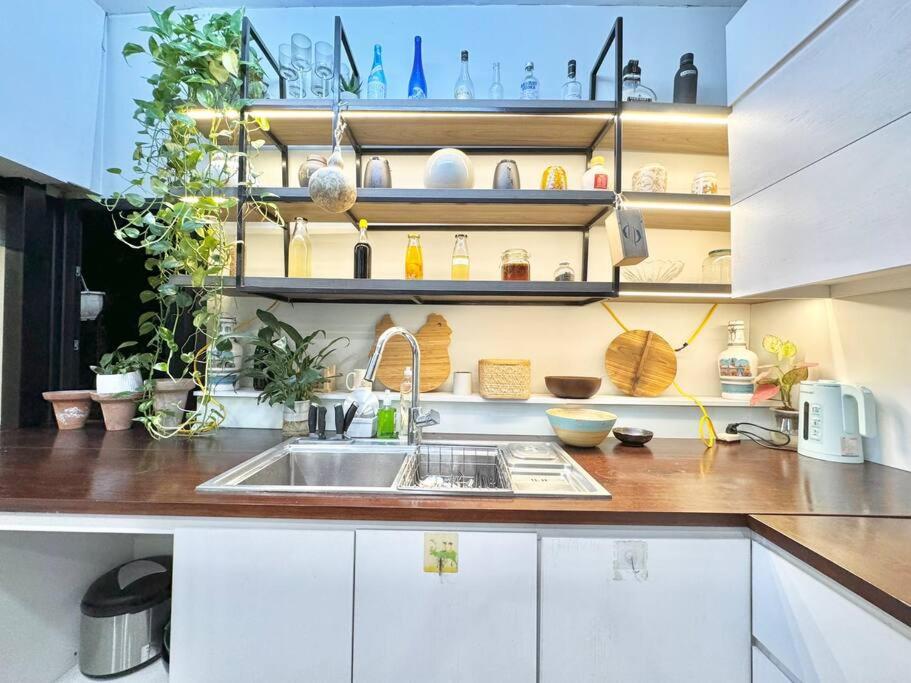 Stylish &Modern home-Super location-Hoan Kiem lake