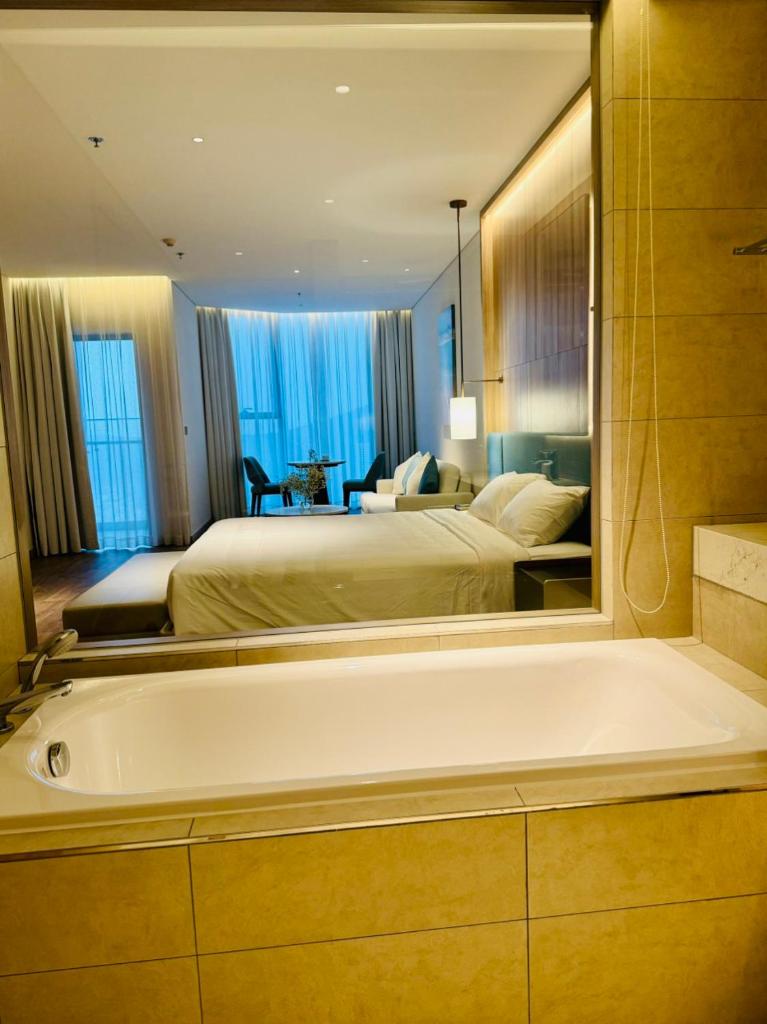 Alacarte Hạ Long Bay Hotel