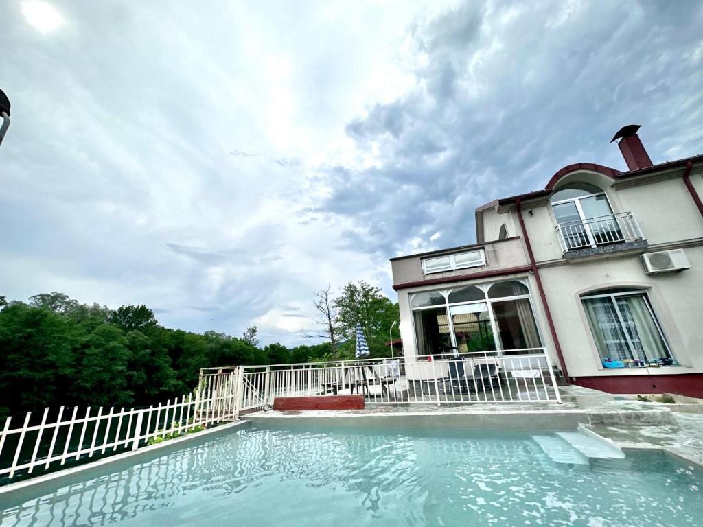 Villa paradise with pool and Direct Beach on River Una photo 1