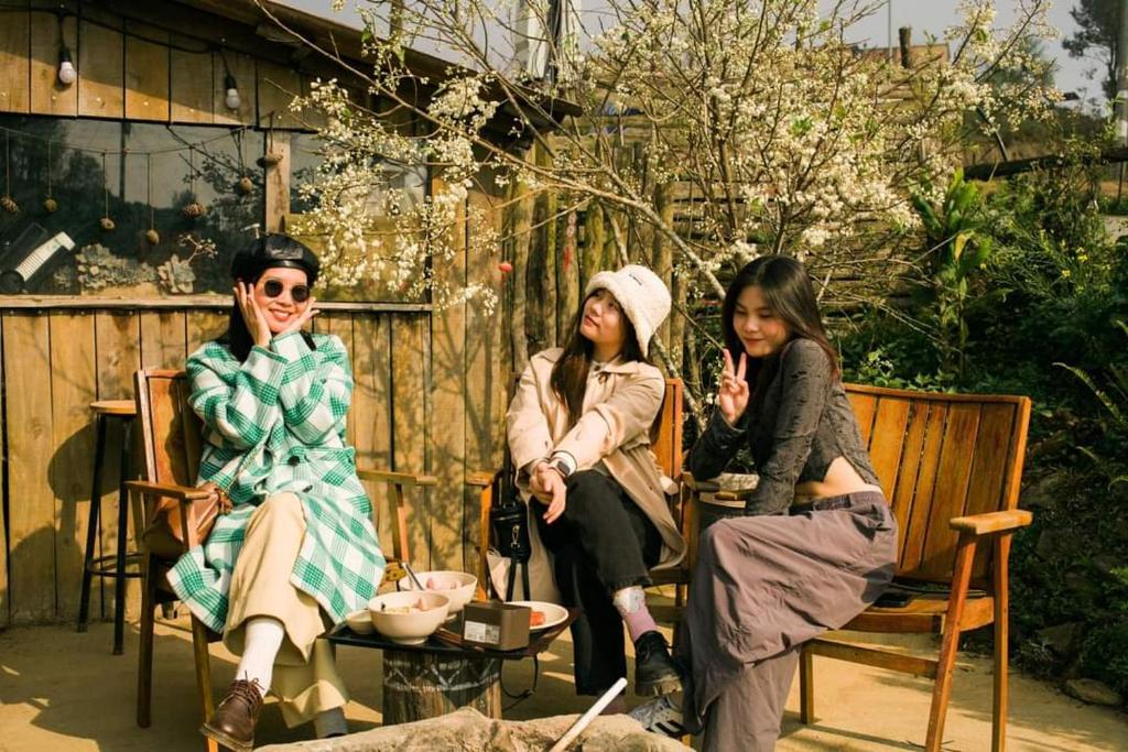 Tà Xùa Haus Meej Homestay