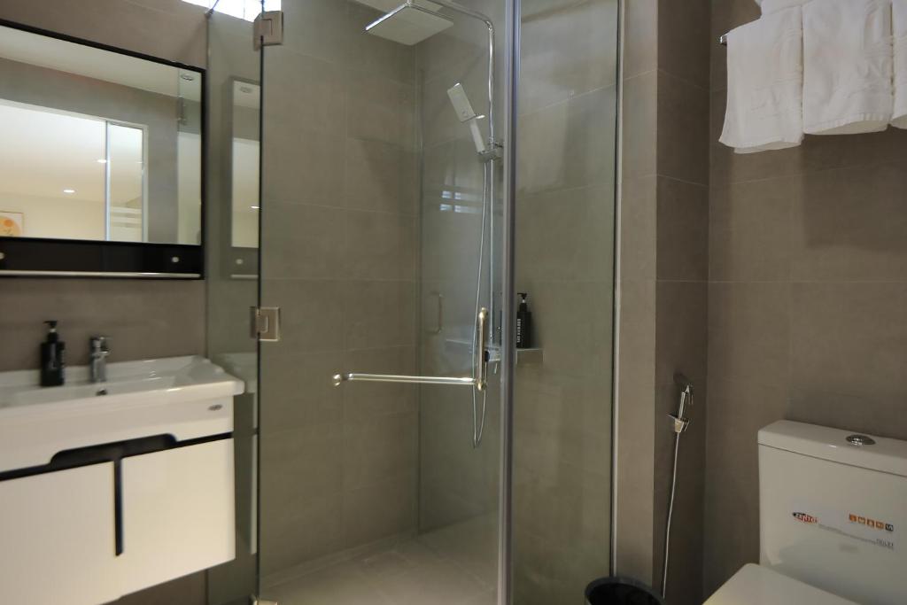 Lanura Saigon Boutique Hotel