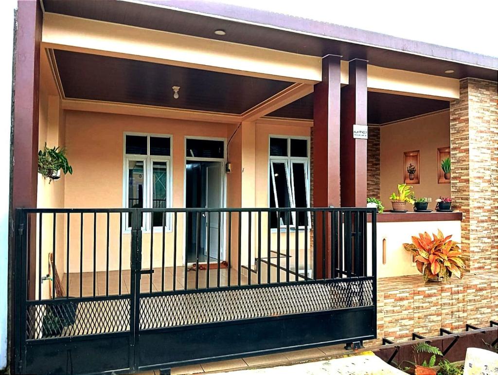 Denisa Kuningan Homestay photo 1
