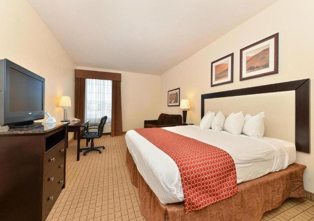 Express Inn & Suites image