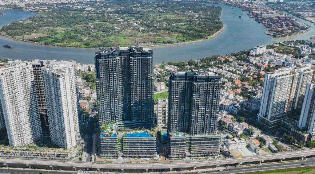 Blue Fingers Lumiere Riverside Thao Dien