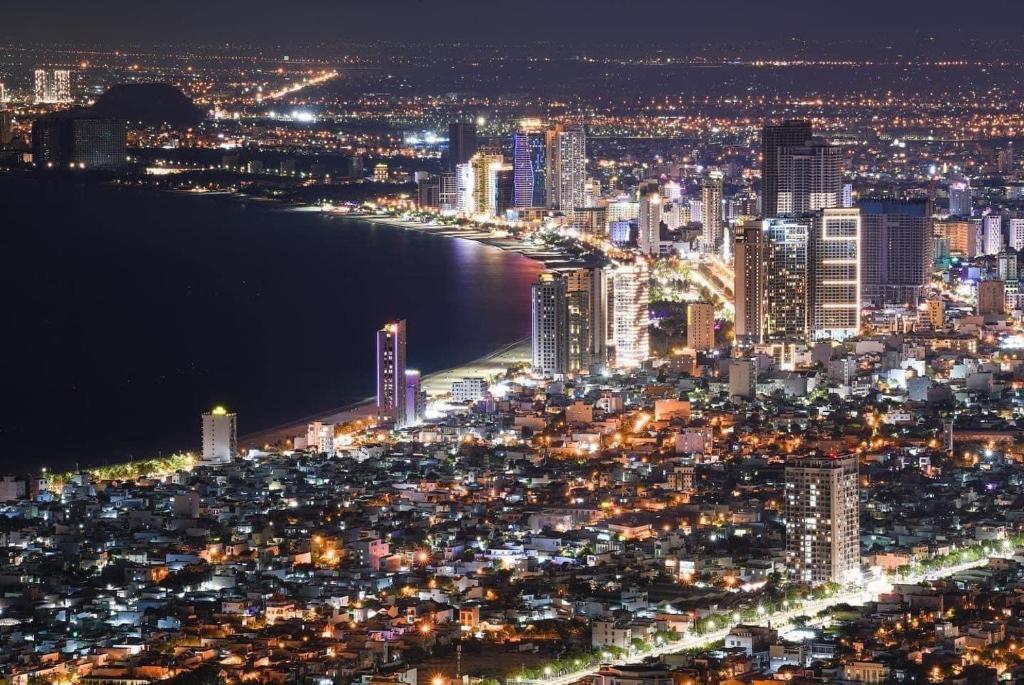 Luxurious Ocean View Suites in Altara Suites Building