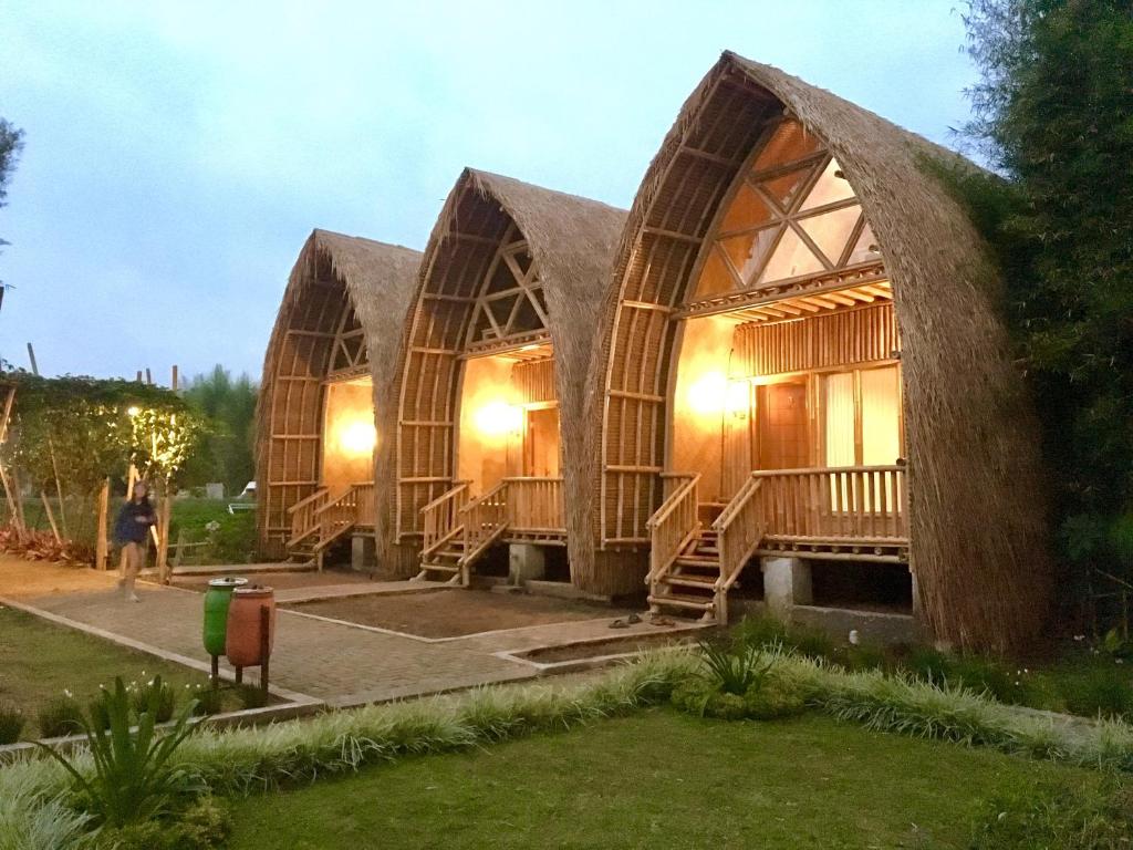 Villa ChavaMinerva Bambu - Lembang photo 2