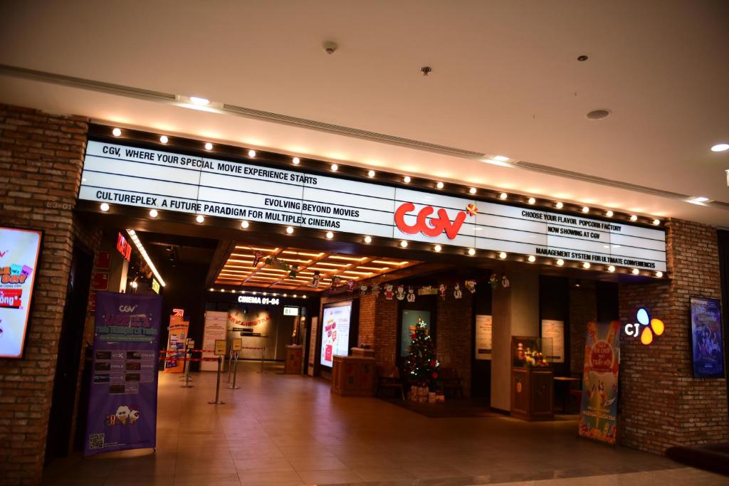 Lake view aparment Vinhomes Skylake