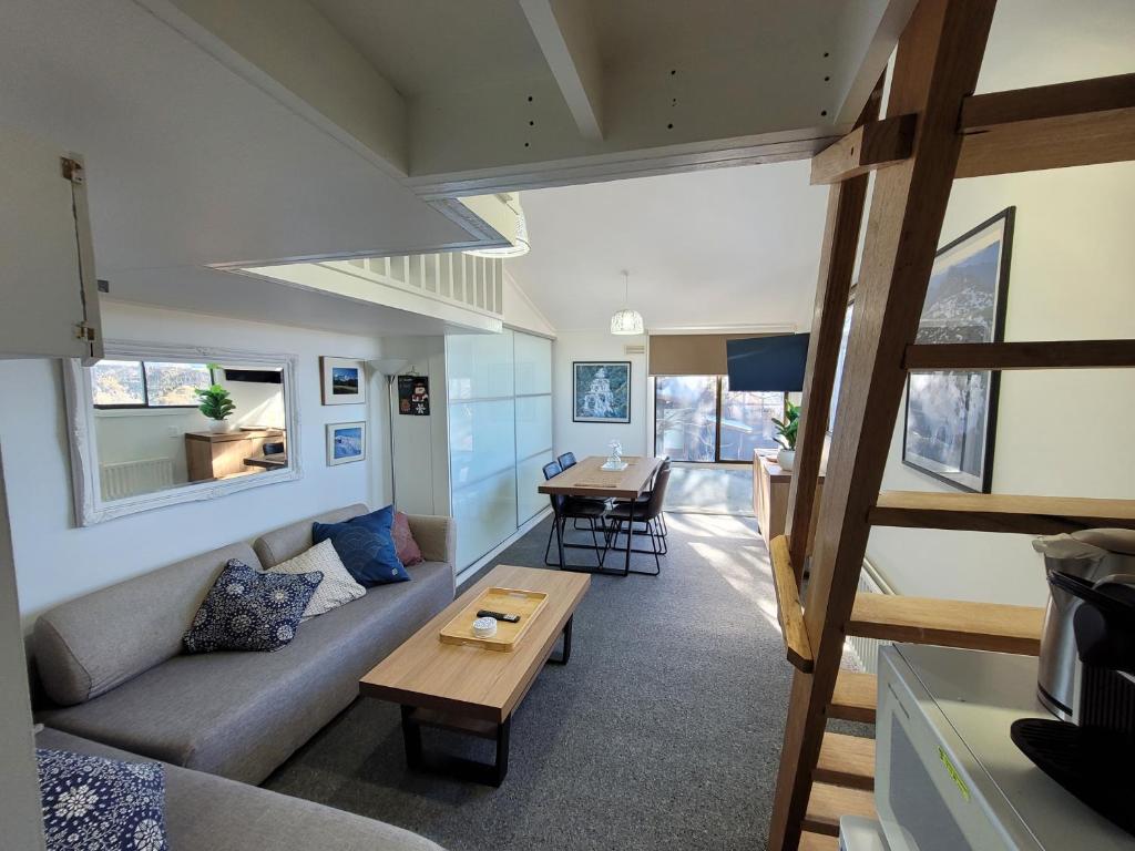 Shamrock Apartment 9 - Mount Hotham