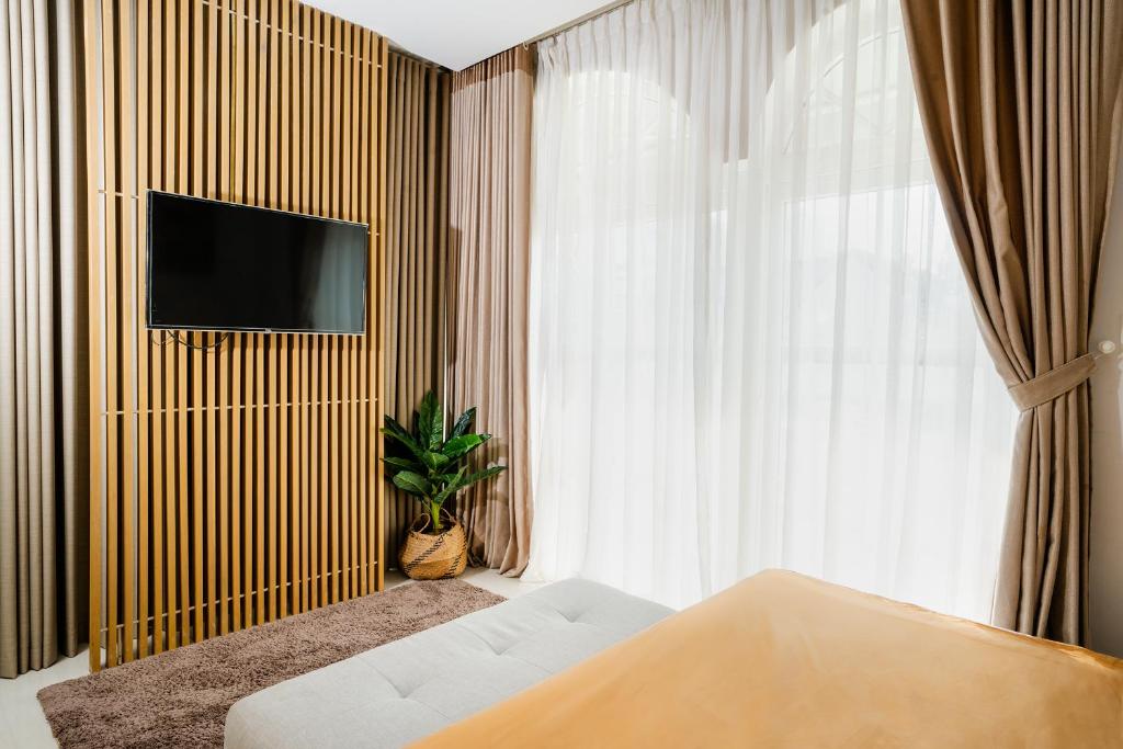 Babylon D3 Serviced Apartment - Tap to explore photos