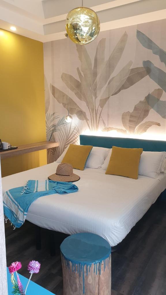 Design Hotel Astra B&B Room Type - Superior Triple Room