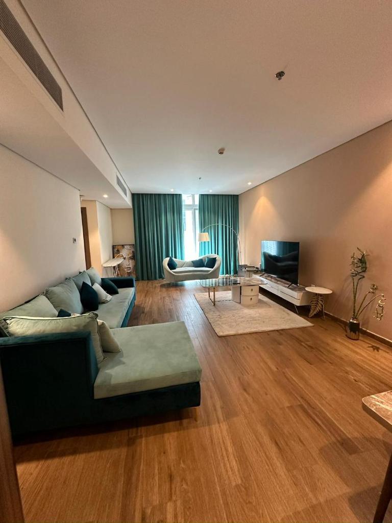 apartment next to pullman Sharjah photo 3