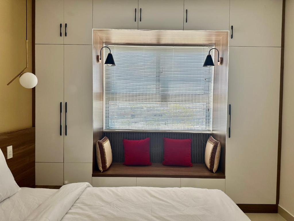 Two Bedroom Aapartment & Pool Gym