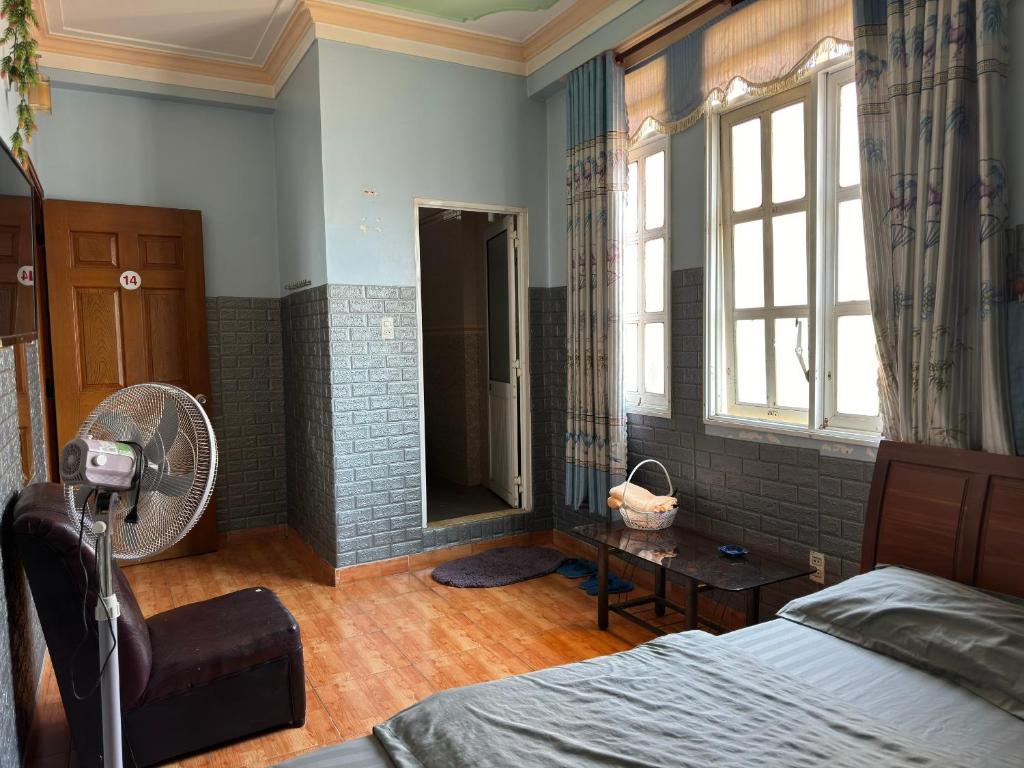 Song An Motel Di Linh