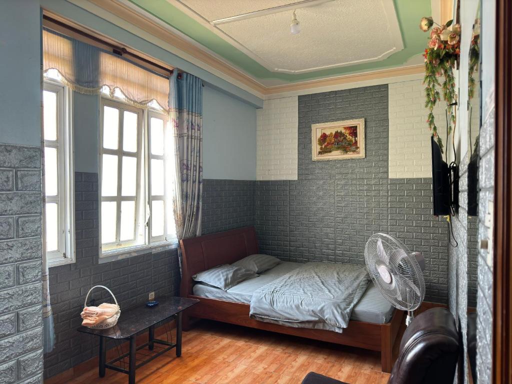 Song An Motel Di Linh