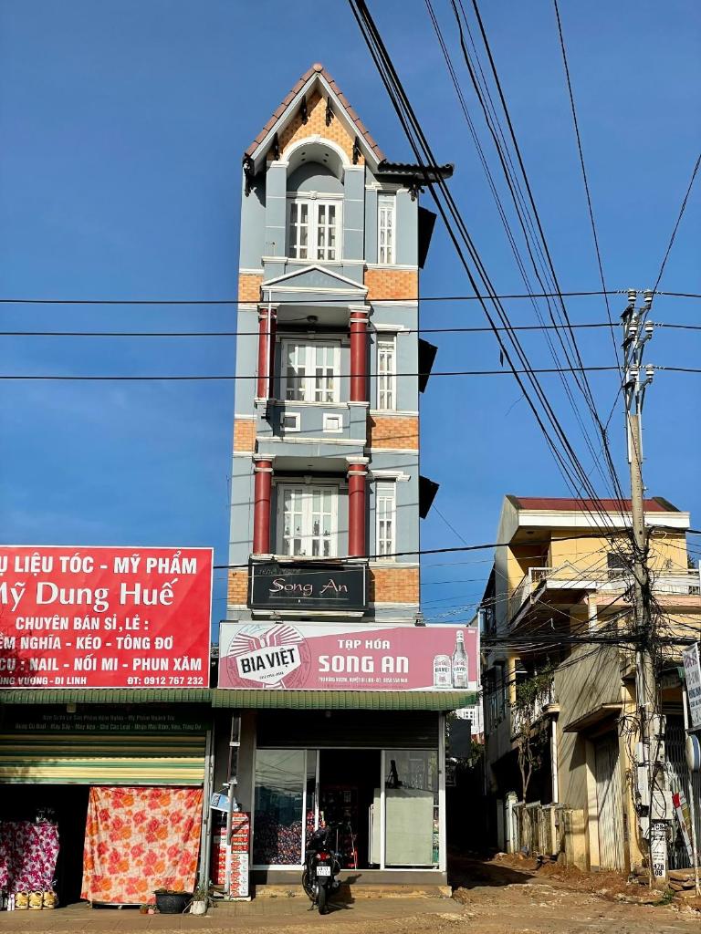 Song An Motel Di Linh