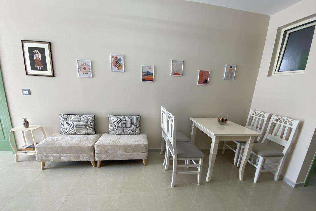 Tinas Rooms photo 2