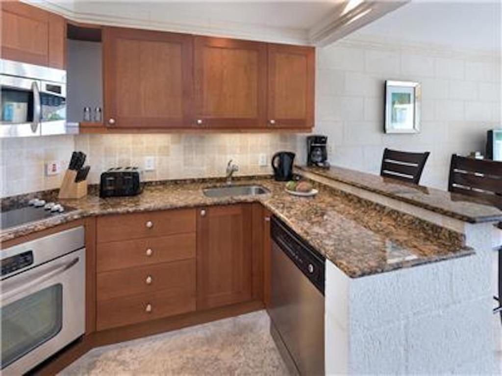 Royal Apartments 3 Bedrooms Communal Pool photo 2