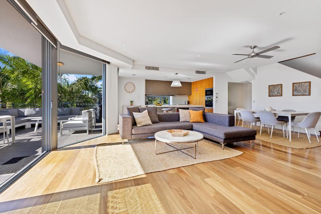 Fuller Holidays - Drift Penthouse - Luxury Apartment With Pool Byron Town