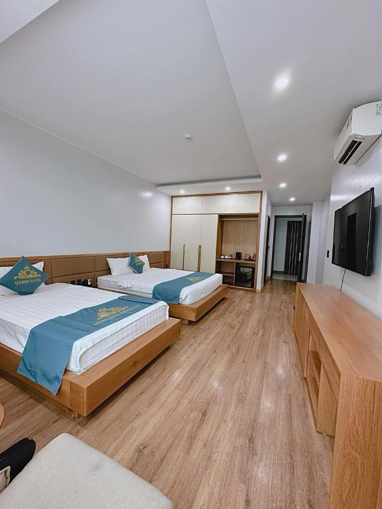 Queen Hotel Hoàng Gia