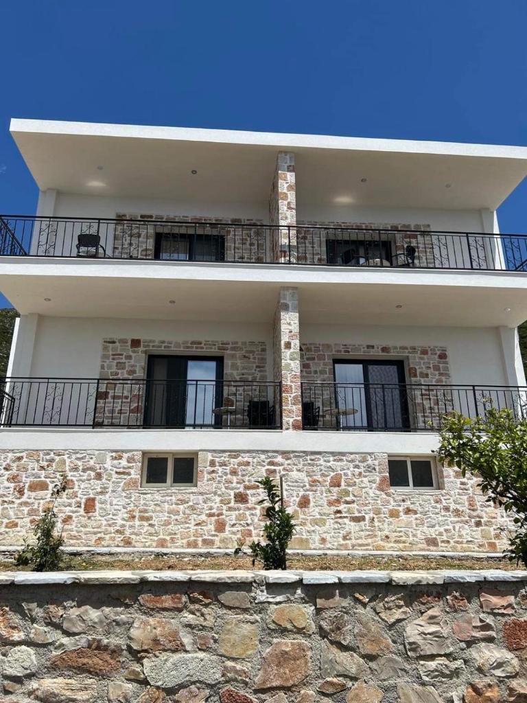 Villa Thomas
