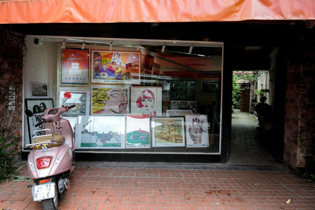 Căn nhà trong khu vườn yên tĩnh