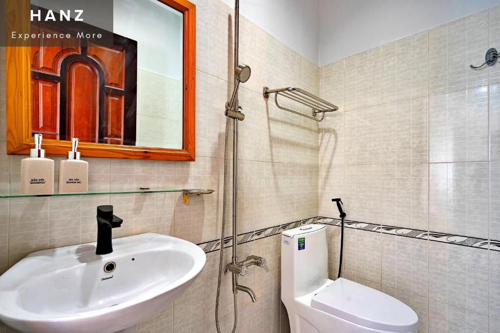 HANZ The Cosmos Central Hotel