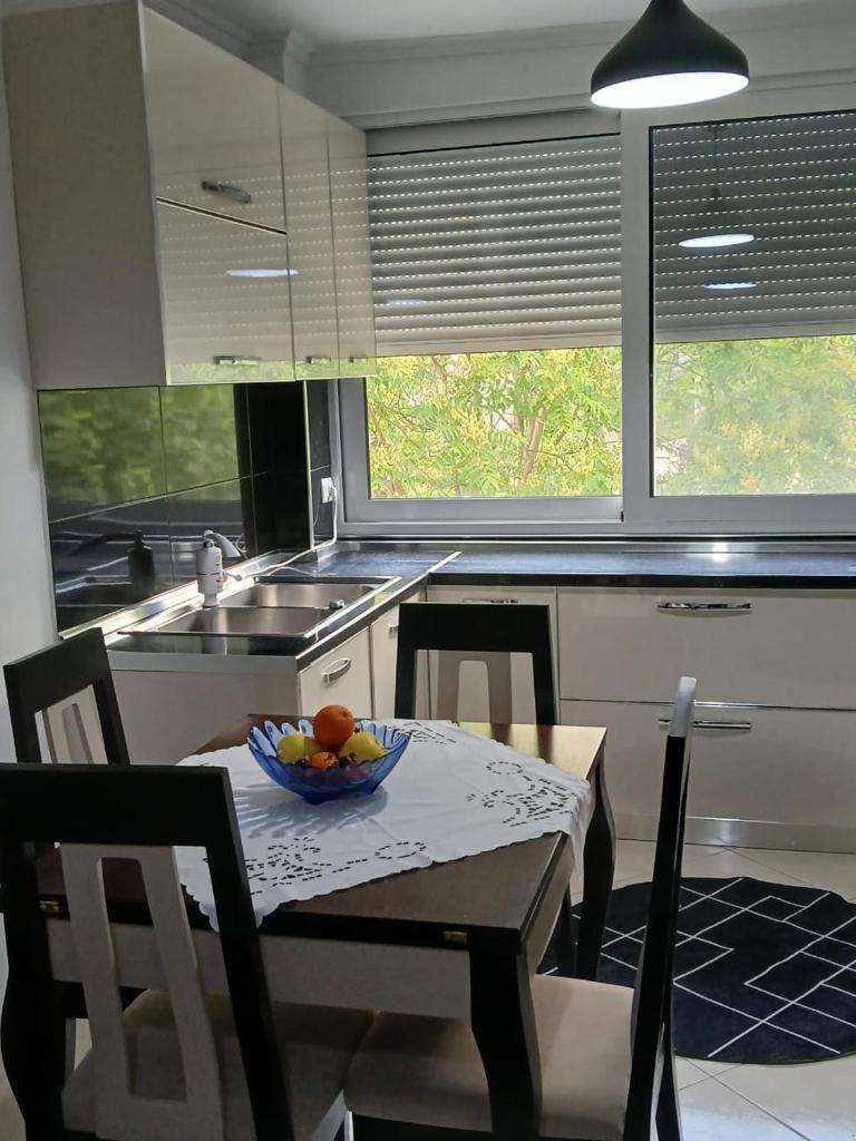 Apartament Qetesia photo 1