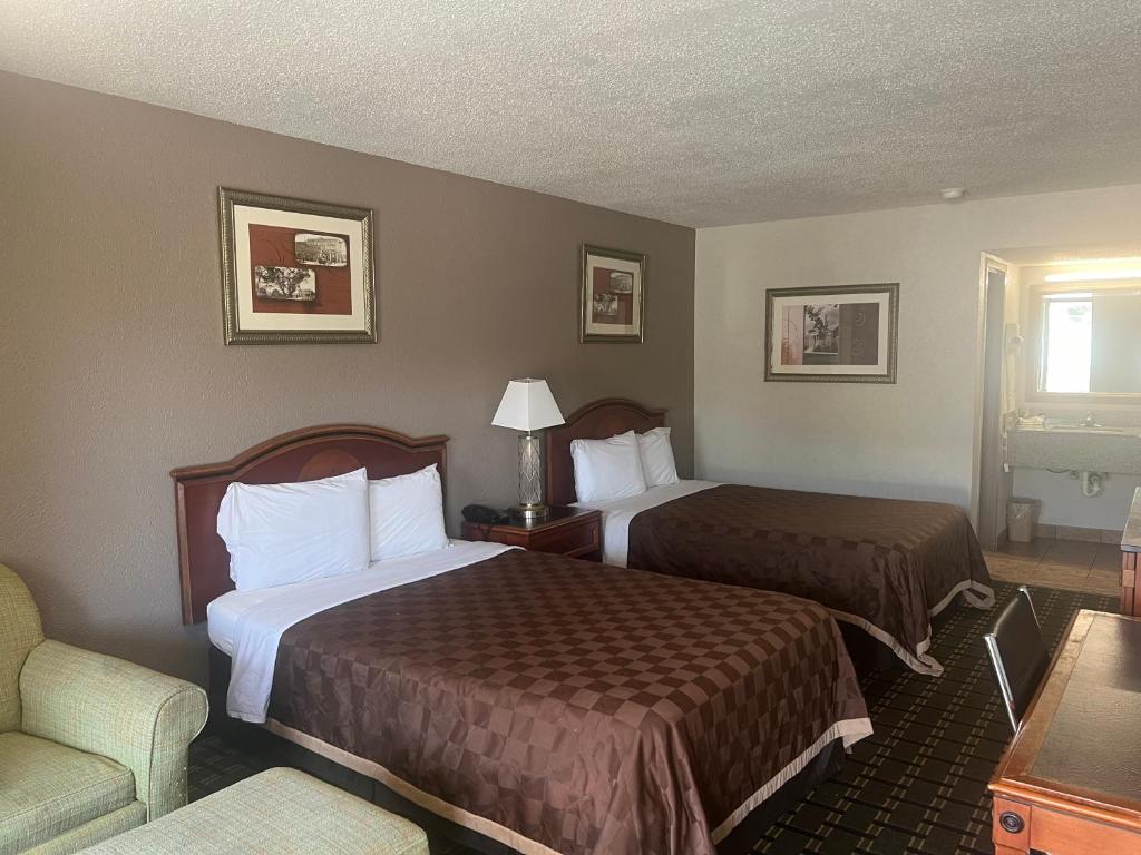 American Inn image