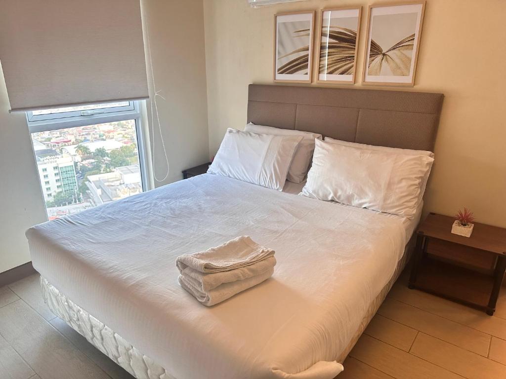 Premium Executive Suite at Venice Luxury Residences, Metro Manila