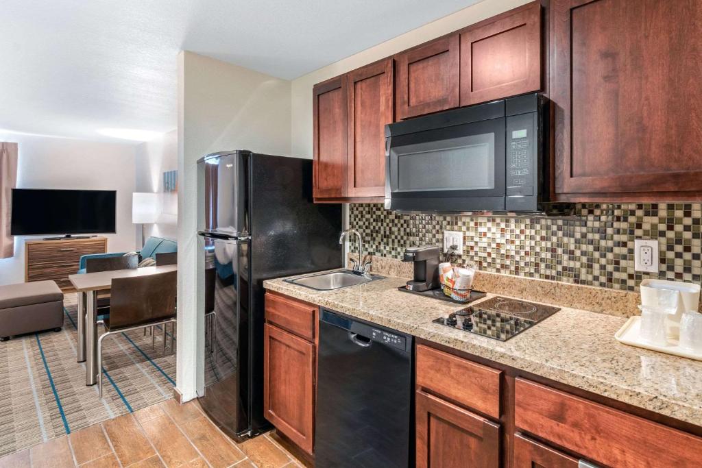 MainStay Suites Denver International Airport image