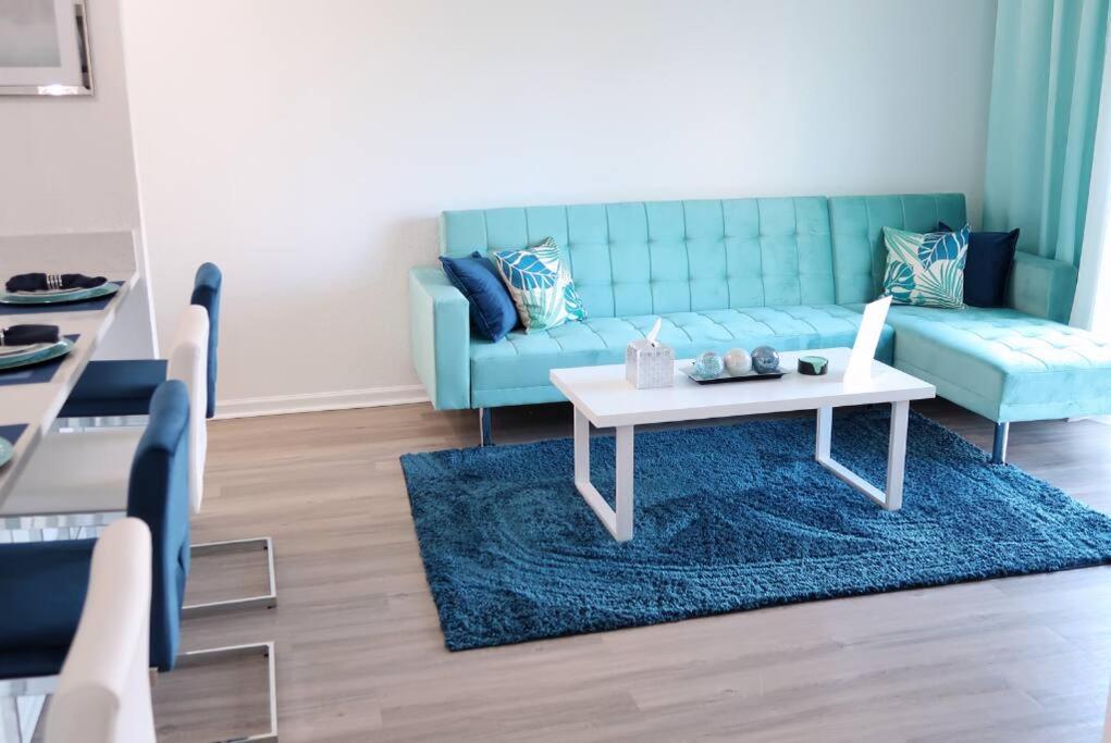 Beach Paradise - 2BD Luxury Kings at Jax Beach image