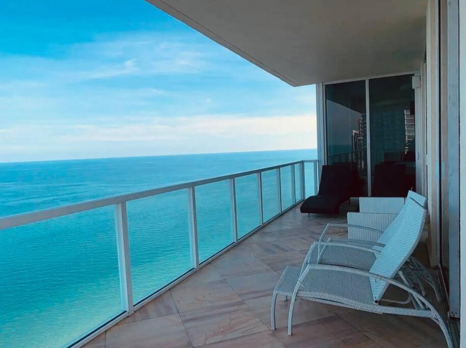 Luxurious ocean front panoramic ocean and city view image