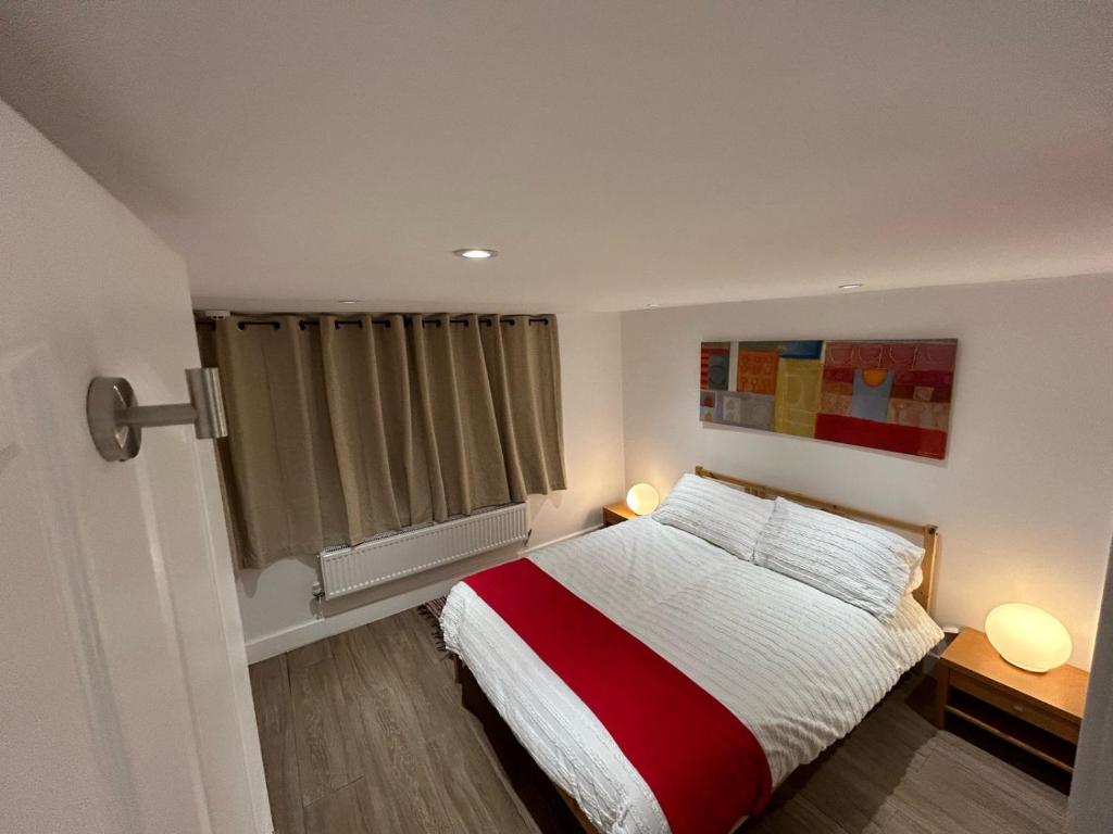 Danton Lodge