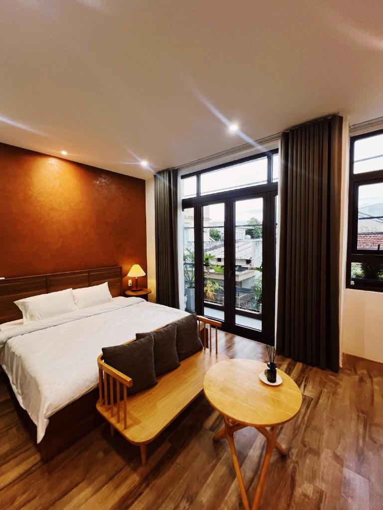 The SunJazz Stay
