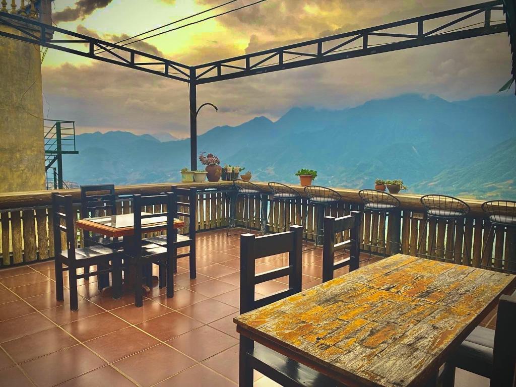 Sapa Phanxipang View Homestay & Restaurant