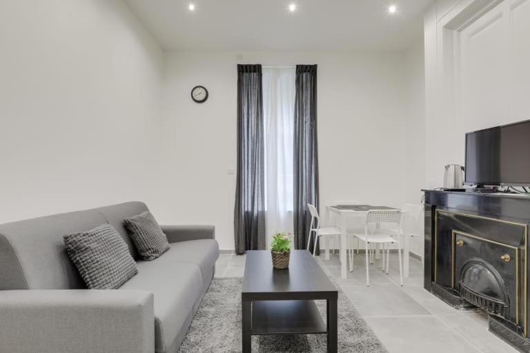 GuestReady - 1-BR, 5 minutes from train station - Tap to explore photos