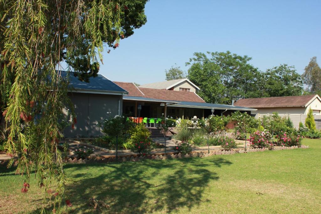 The Itumeleng Guest House photo 3