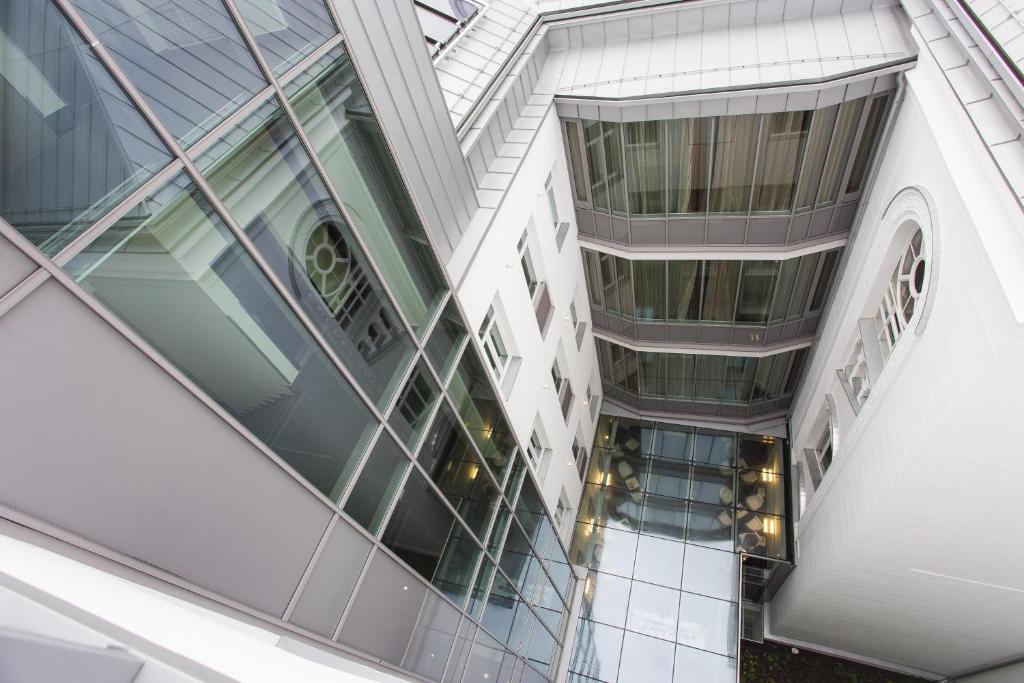12 Revay Hotel, Budapest