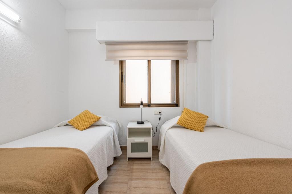 Amazing 2 bedrooms apartment in Marbella Centre - Tap to explore photos