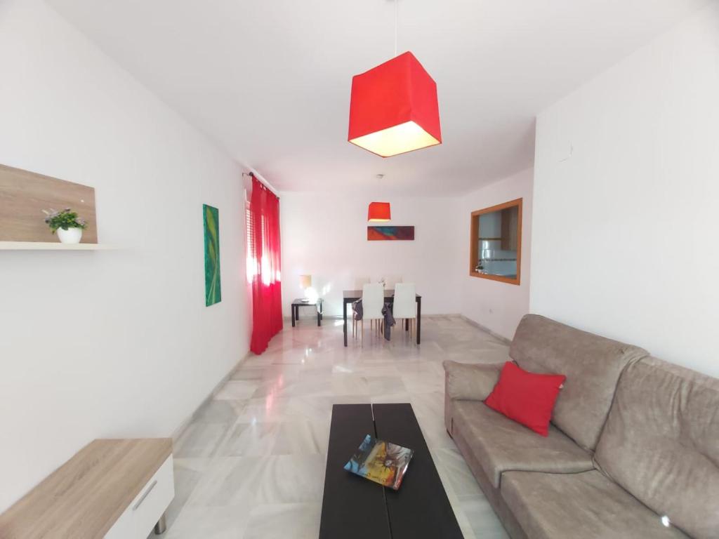 Apartamento Sevilla con PARKING privado - Tap to explore photos