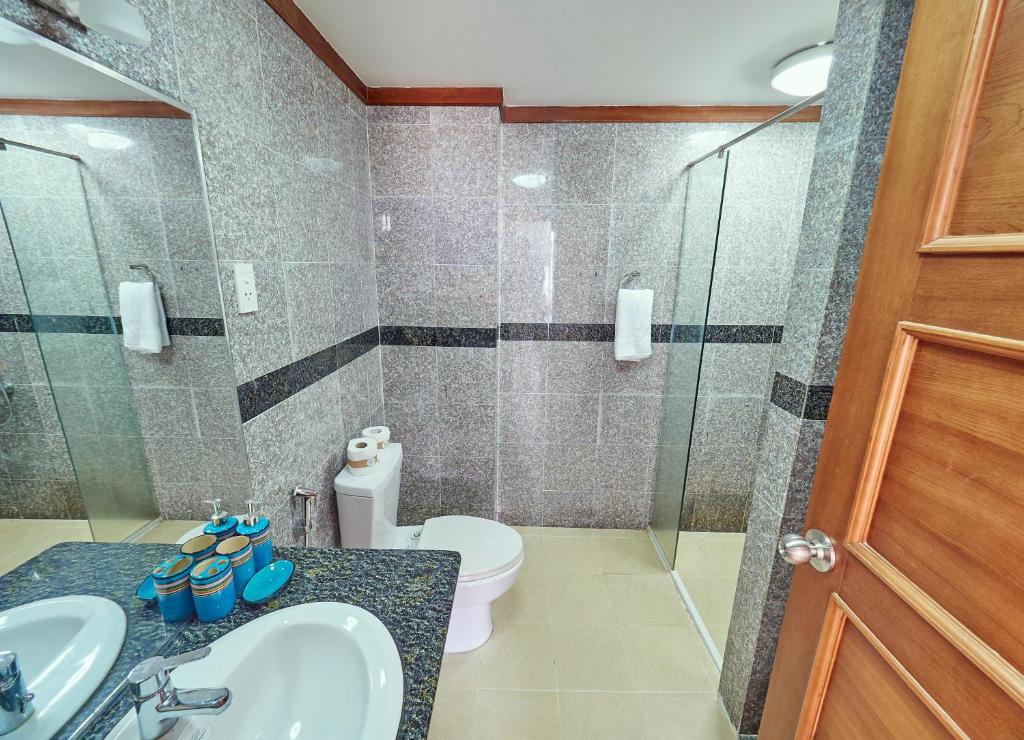 ZORO HOME Deluxe Stunning-View Condominium Danang Center