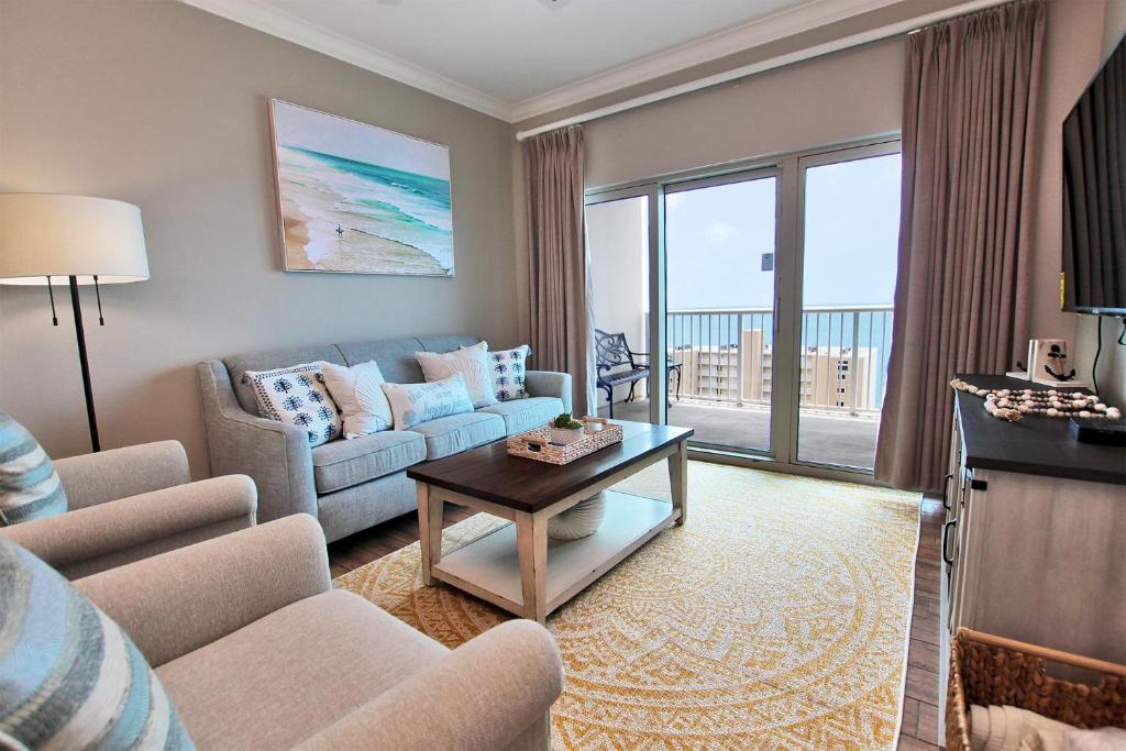Crystal Tower 1204 2 Bedroom Condo by Redawning image