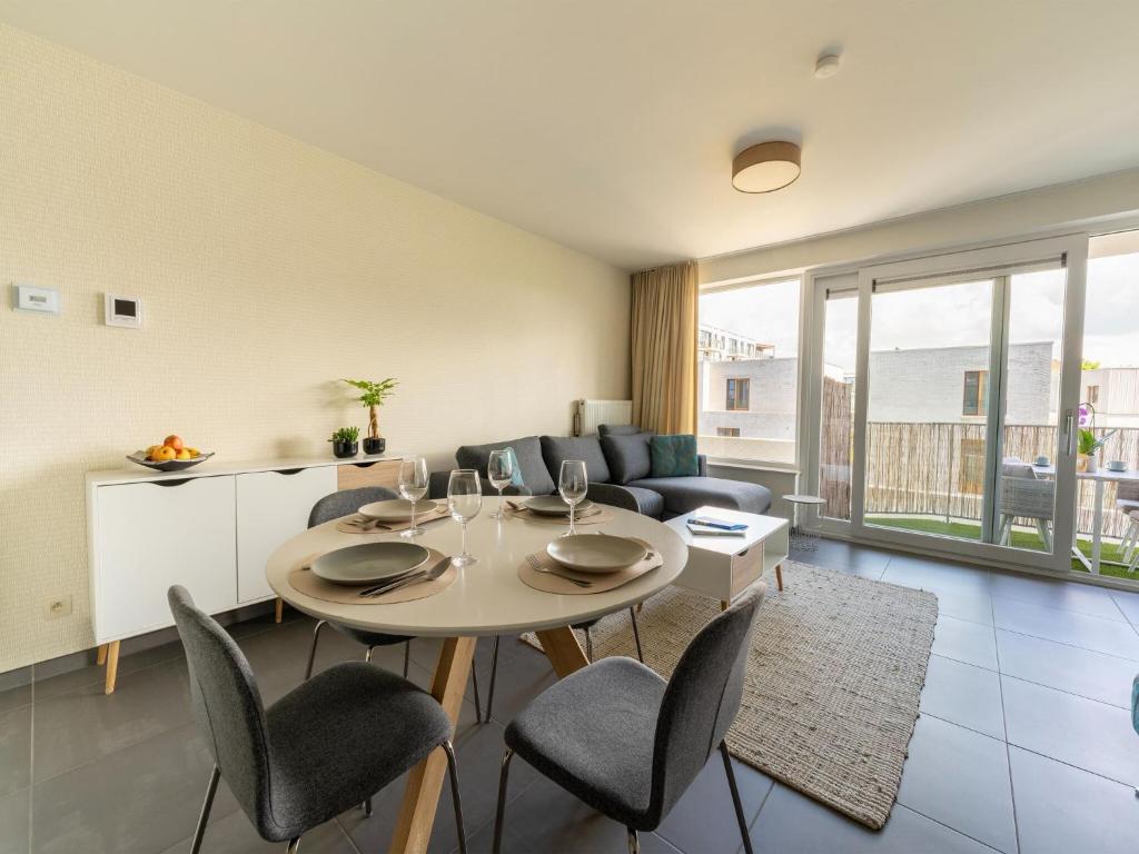 Cozy 2-room apartment in the center of Ostend photo 1
