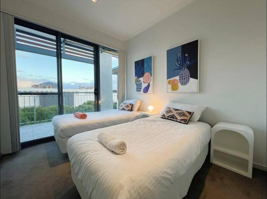 GW24-1 BATH 2 BR at The Glen with FREE Parking and Balcony photo 1