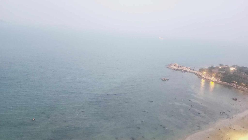 Sunrise from bed NhaTrang apt